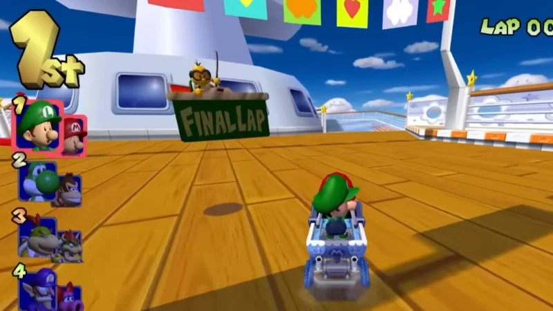Luigi on Daisy Cruiser final lap in Double Dash.